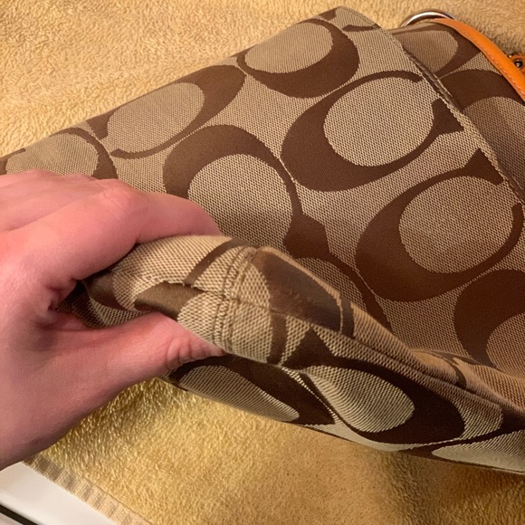 Coach crossbody purse - Picture 3 of 3